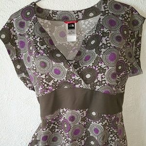 '🎀The North Face top stretchy Size Large